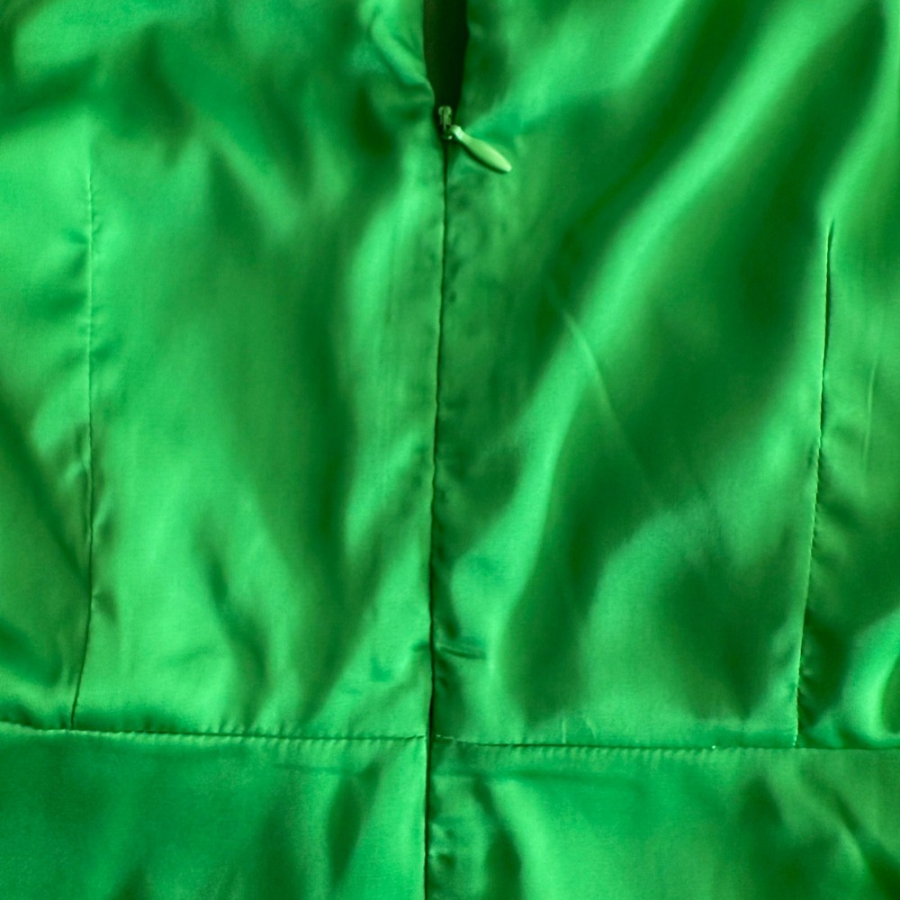 Petal & Pup NWT Odilia Tie Waist‎ Sleeveless Funnelneck Kelly Green Romper M - Picture 7 of 13